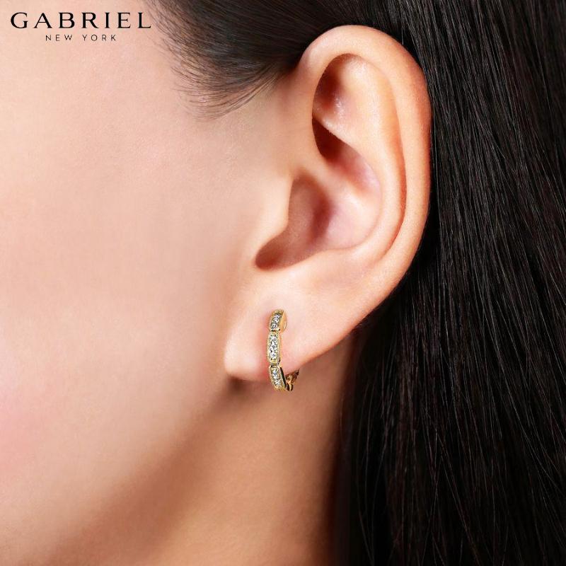 14KY 0.13ctw Natural Diamond Earrings 2.4mm