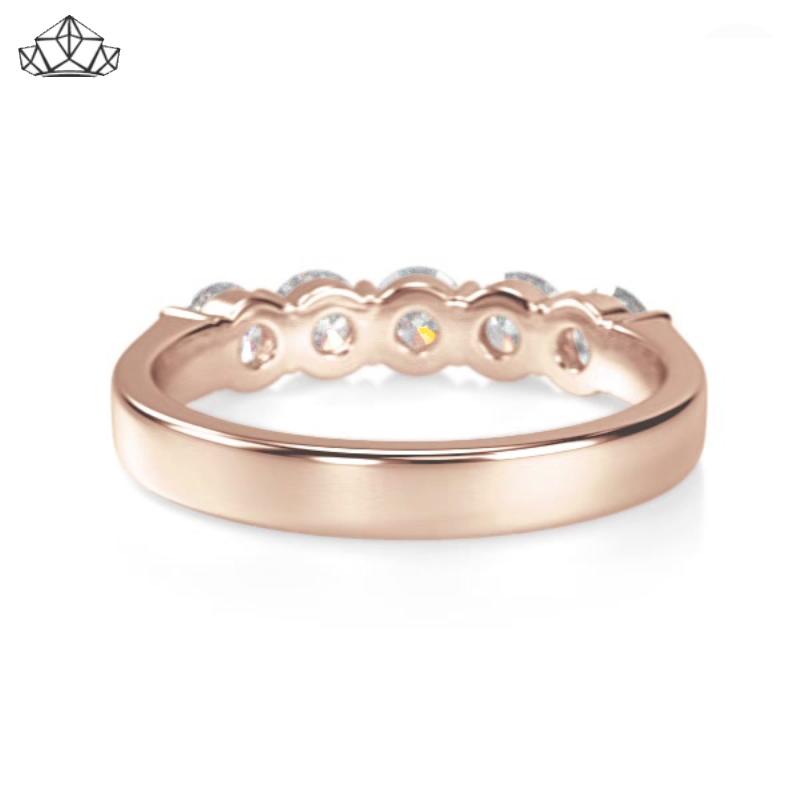 14KR 1.00ctw Shared Prong Natural Diamond Ring 4.5mm