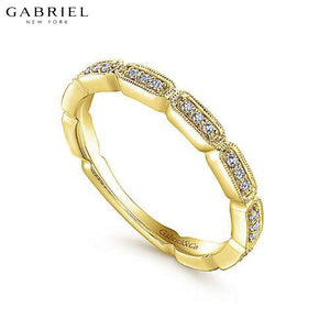 14KY 0.15ctw Natural Diamond Ring 2.3mm